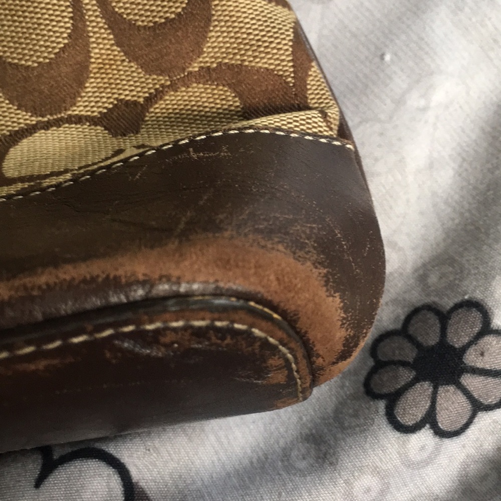 Coach 2000’s brown leather and Big C purse - Picture 7 of 10